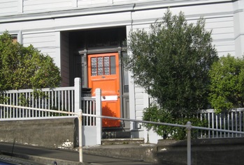 b_orangedoor
