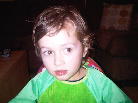 aidanhaircut0511_450